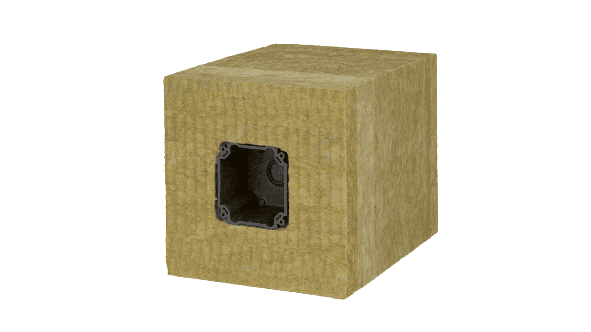 Un grand cube de matériau isolant marron avec un boîtier électrique noir encastré au centre d'un des côtés, sur fond blanc.